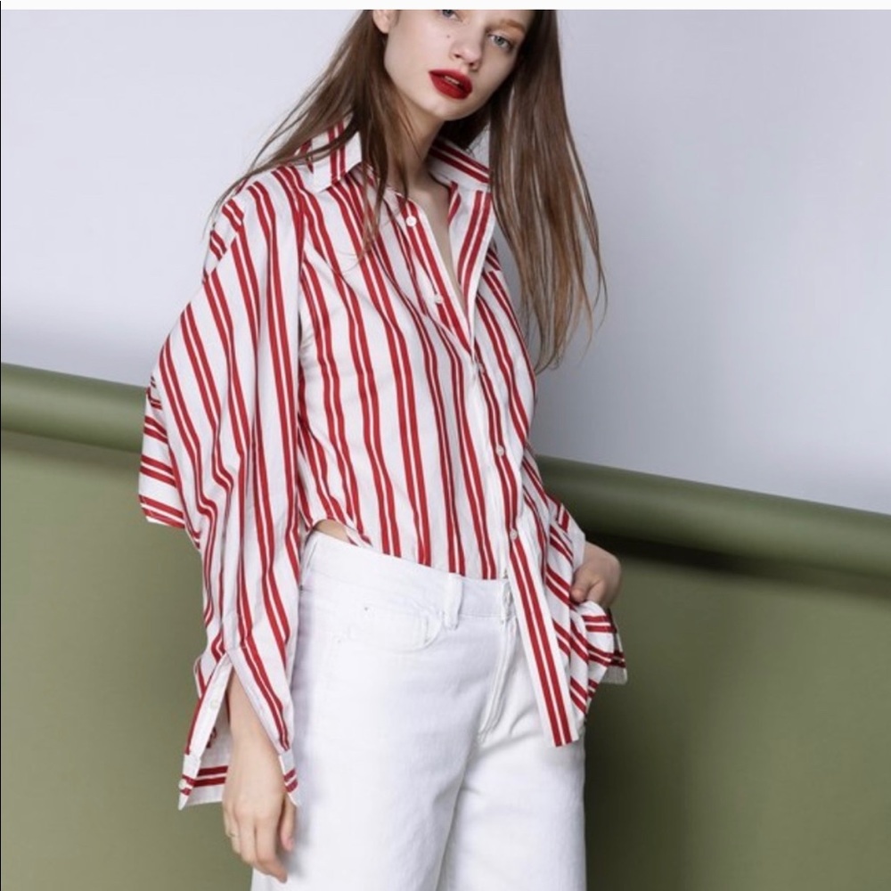 CAARA Hug Me Tie Hem Shirt